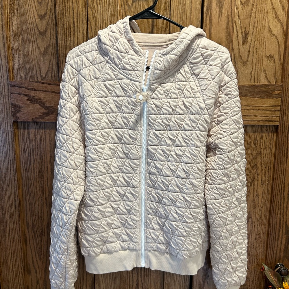 ZYIA SoftBlush Triad Quilted Cream Zip-Up Hoodie